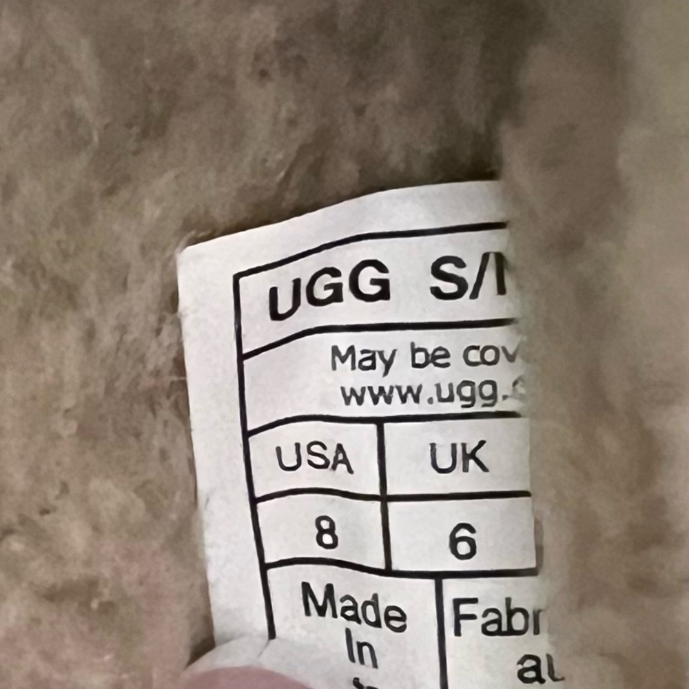 UGG Discoquette Slide Slipper tan size 8
brand new
no box
never worn - Picture 6 of 8